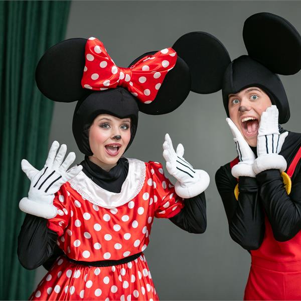  Минни и Микки Маус