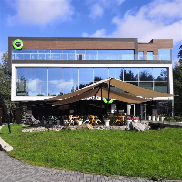 Зал для праздников "У зоопарка"