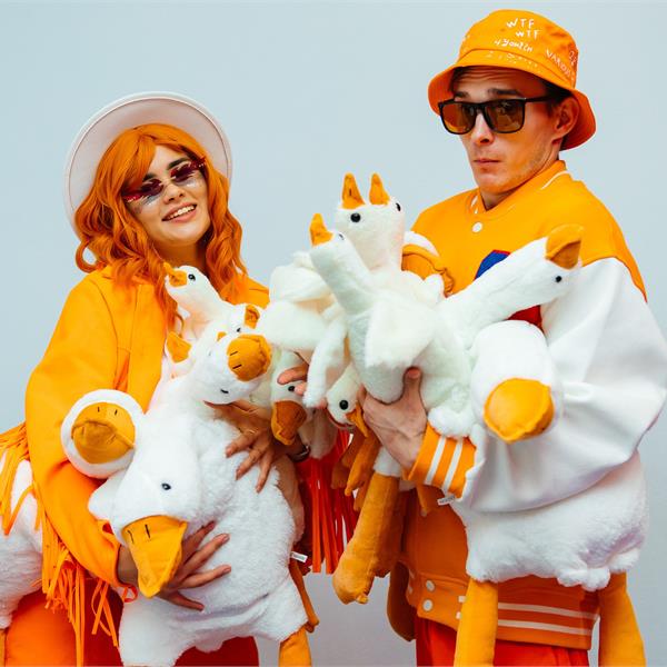 Вечеринка "Гусь-обнимусь"