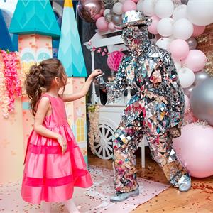 Зеркальный человек