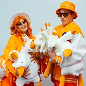 Вечеринка "Гусь-обнимусь"